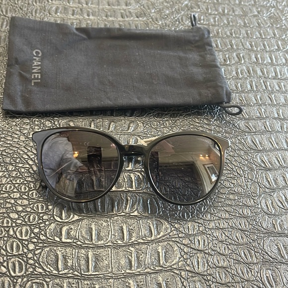 Chanel Black Sunglasses with Pearl on each Side Acetate Butterfly  #5394 - Picture 3 of 11